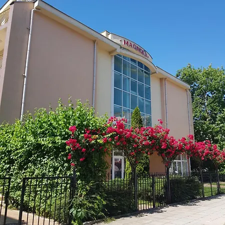 Family Magnolia Szálloda